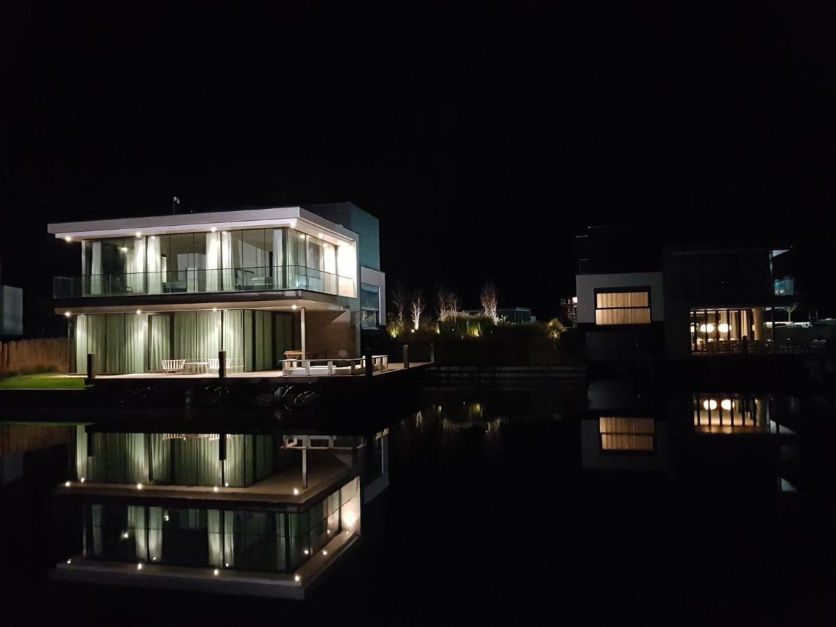 Lake House With Dock At Lake Veere, Zeeland Arnemuiden Exterior photo